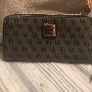 Dooney wallet Large